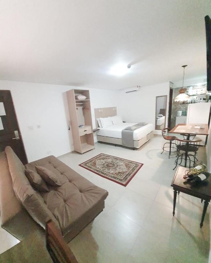 Hotel Chalet Monet - Granja Vianna コチア エクステリア 写真